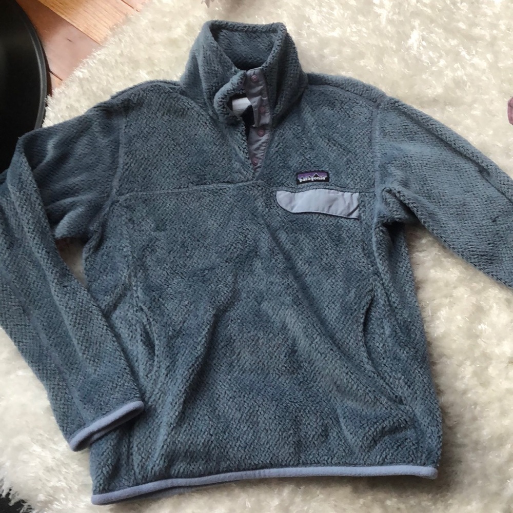 Patagonia blue pull over